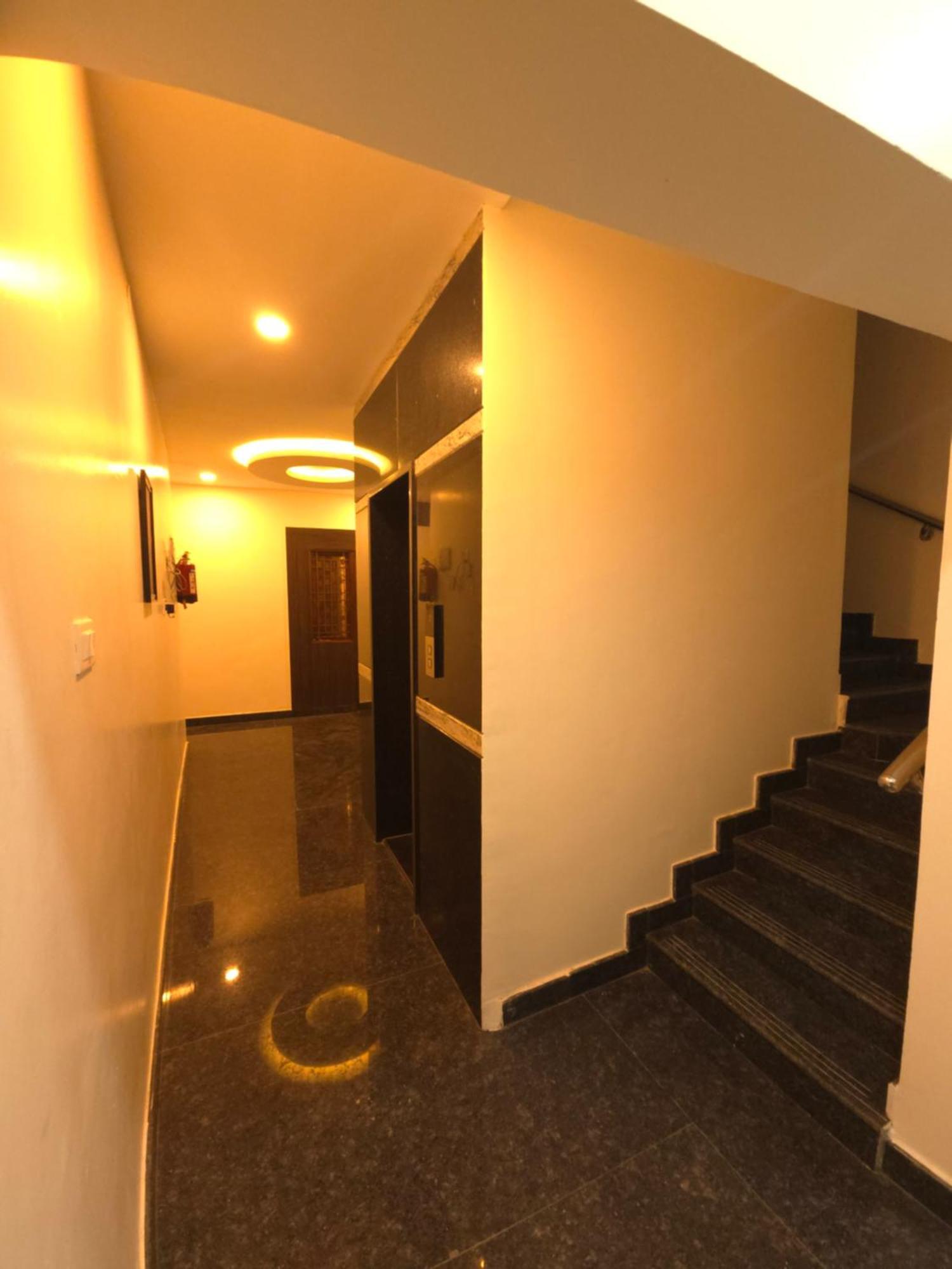 Hotel Shreem Sesha Sai Residency Tiruvannāmalai Exteriér fotografie